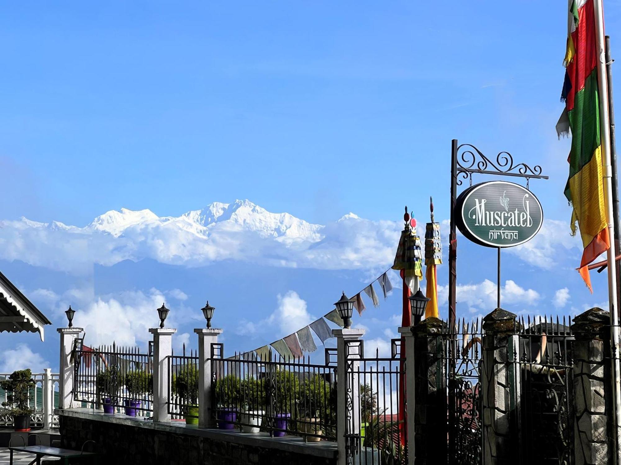 Muscatel Nirvana - At The Mall Road Darjeeling  Eksteriør billede